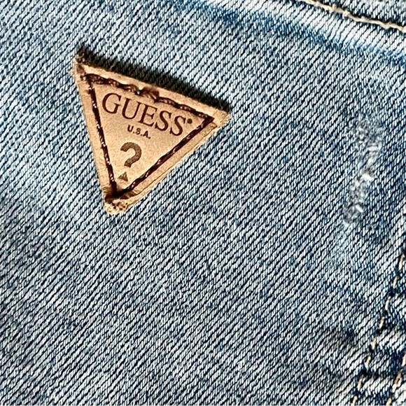 GUESS LOS ANGELES DENIM BERMUDA DISTRESSED SHORTS SIZE 25 - Picture 13 of 14